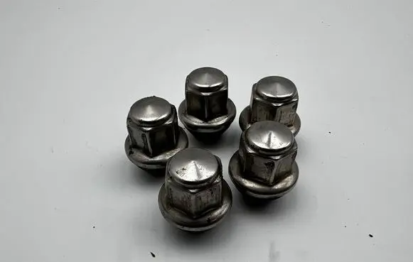 Ford Edge II Nuts/bolts 
