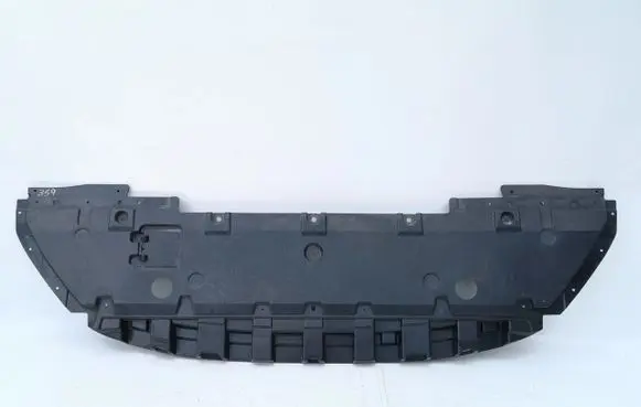 Renault Captur II Engine splash shield/under tray 622352140R