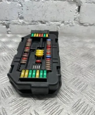 BMW X6 F16 Fuse module 6819653
