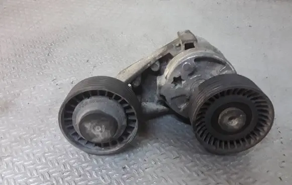 Volvo V70 Alternator belt tensioner 31251252