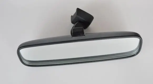 Mitsubishi Outlander Rear view mirror (interior)