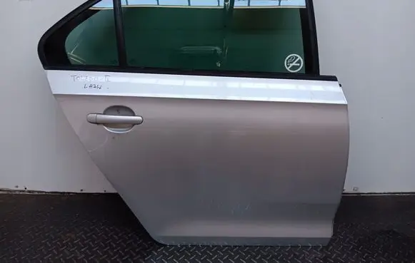 Seat Toledo IV (NH) Rear door