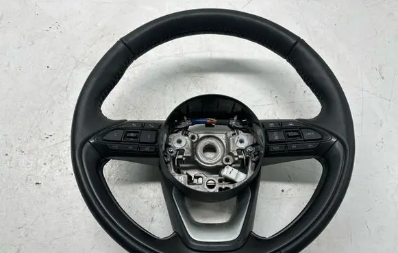 Toyota Yaris XP210 Steering wheel