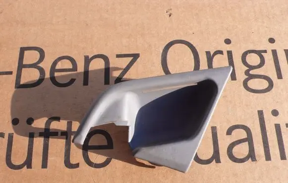 Mercedes-Benz E W210 Other front door trim element A2107660364