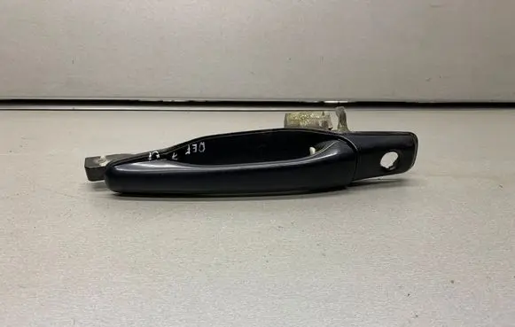 Mitsubishi Outlander Front door exterior handle MR526105