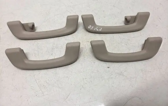 BMW 3 F30 F35 F31 A set of handles for the ceiling 06923913