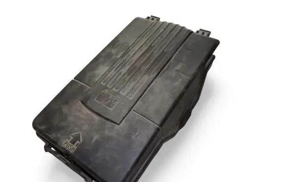 Volkswagen Caddy Fuse box cover 3C0915443A