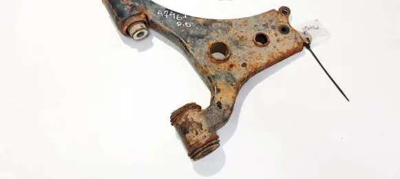 Mercedes-Benz B W245 Front lower control arm/wishbone