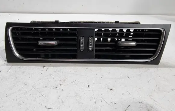 Audi A4 S4 B8 8K Dash center air vent grill 8T2820951B