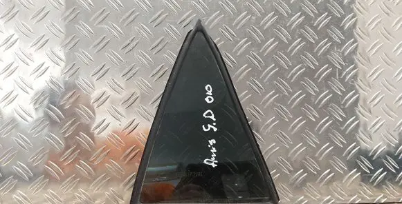 Toyota Auris 150 Rear vent window glass 43R00048