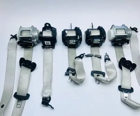 BMW 5 G30 G31 G38 Set of seat belts 639708700D 0000X09009 0589P1000277