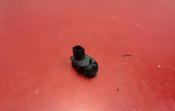 BMW X3 G01 AUC sensor 6833647 64116833647
