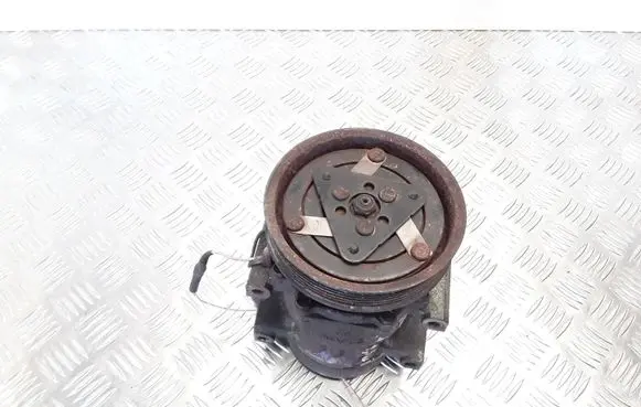 Renault Clio II Air conditioning (A/C) compressor (pump)