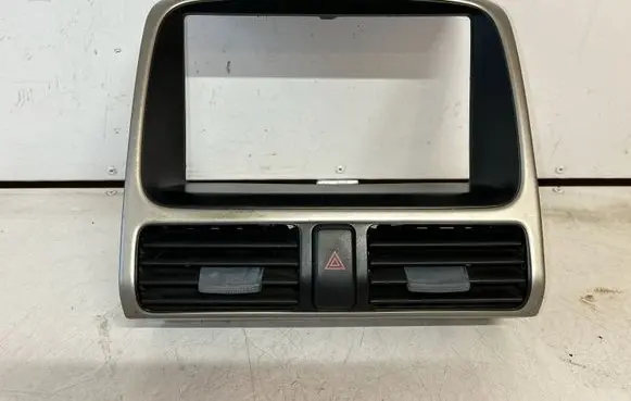Honda CR-V Radio/GPS head unit trim 77250