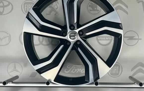 Volvo XC60 R22 alloy rim 
