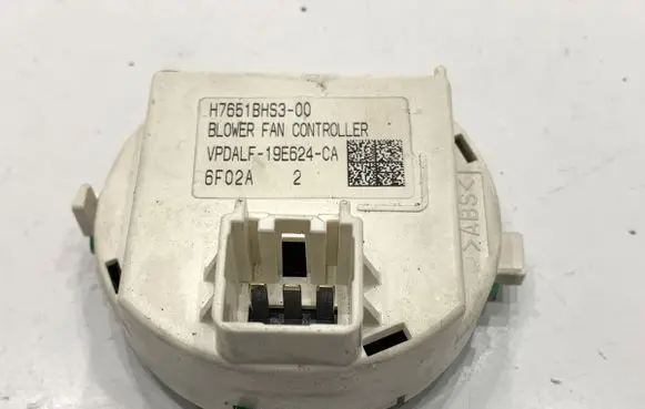 Mazda 3 II Heater blower motor/fan resistor H7651BHS3