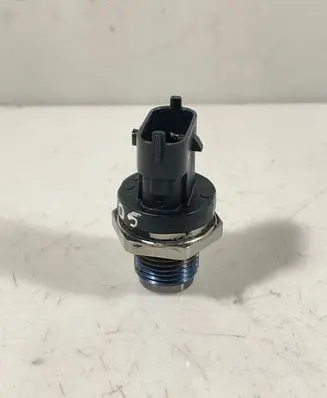 Fuel pressure sensor