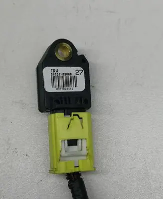 Toyota Auris 150 Airbag deployment crash/impact sensor 8983102060