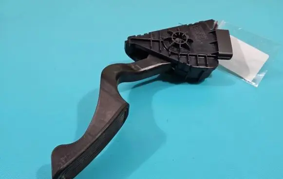 Toyota Prius (XW20) Accelerator throttle pedal 78120-47050 IMPRK1392784