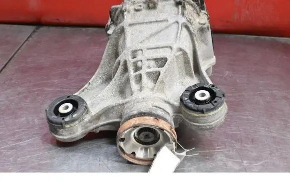 Jaguar XE Rear differential GX73-4A213-FC