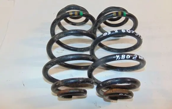 Volkswagen PASSAT B5 Rear coil spring 3B0511115P
