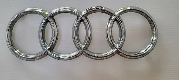 Audi A8 S8 D4 4H Manufacturer badge logo/emblem 581310080