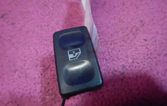 Seat Ibiza II (6k) Quarter vent window switch 6K0959855A