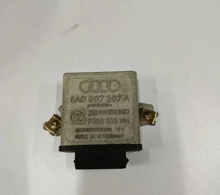 Audi 80 90 S2 B4 Other relay 8A0907307A 7038900164