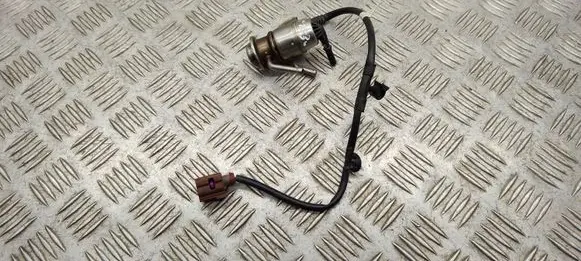 Volkswagen PASSAT B8 AdBlue injector 04L131113K