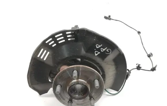 Toyota Yaris Cross Front wheel hub