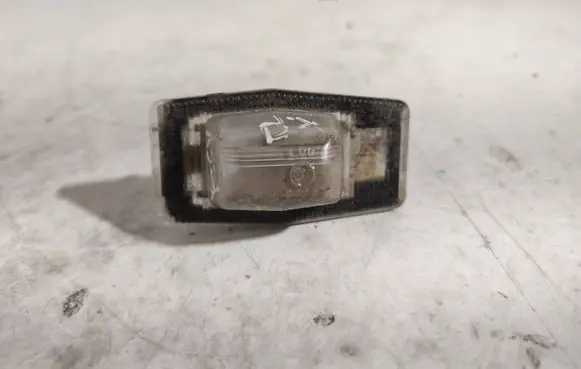 Mazda Premacy Number plate light V183