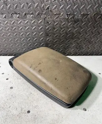 Volvo V70 Armrest 8660249