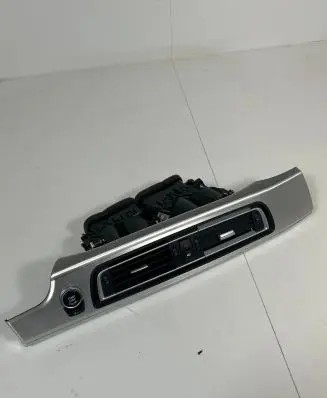 BMW 7 F01 F02 F03 F04 Dash center air vent grill