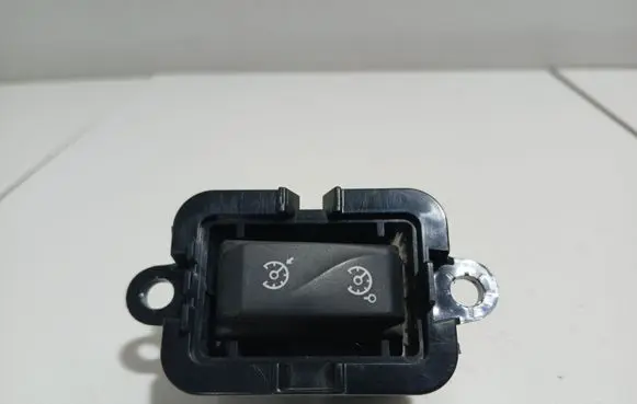 Renault Megane III Cruise control switch 1015009001