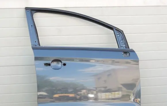 Ford Kuga I Front door 1712678 P8V41S20124AC