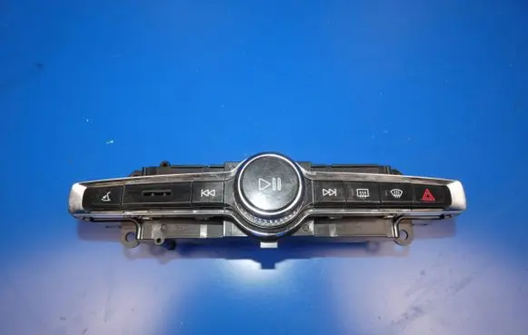 Volvo XC90 Head unit multimedia control 31346790 15W456 T15450058001