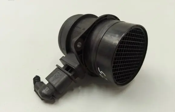 Volkswagen PASSAT B6 Mass air flow meter 0281002735 03G906461C
