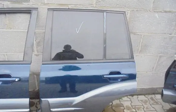 Hyundai Terracan Rear door