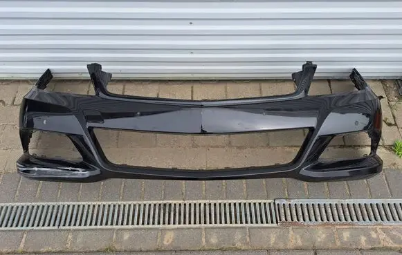 Mercedes-Benz C W204 Front bumper A2048805547