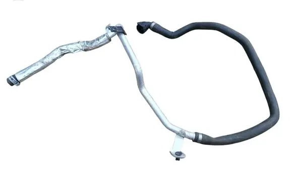 Coolant pipe/hose