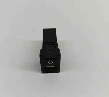 Toyota Avensis T270 AUX in-socket connector 861900D030
