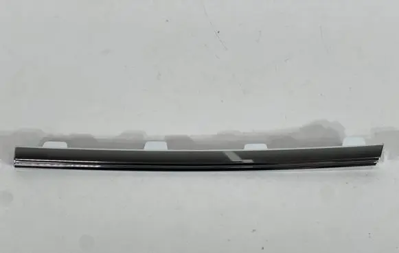 Volkswagen Touareg III Other exterior part 1S0853767D