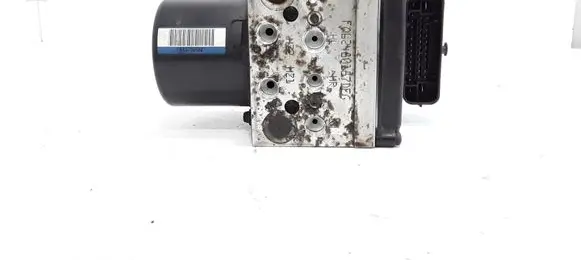 Volkswagen PASSAT B6 ABS Pump 3C0614095P 16332401