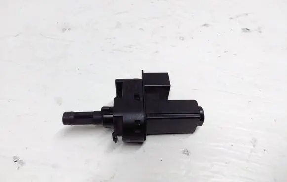 Clutch pedal sensor