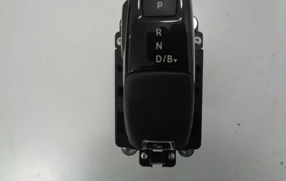 DS Automobiles 3 Crossback Gear selector 98278452DX