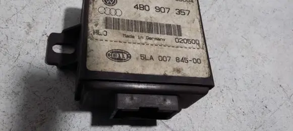 Volkswagen PASSAT B5 Light module LCM 4B0907357 5LA00784500
