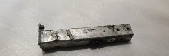 Audi A8 S8 D4 4H Front bumper mounting bracket 4H0806063