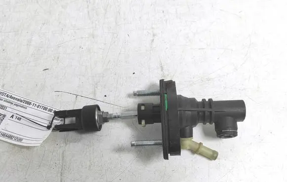 Clutch master cylinder