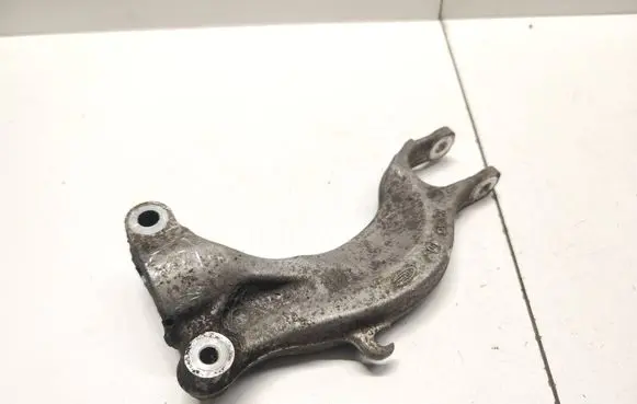 Audi A7 S7 4K8 Lower shock absorber bracket 4M0413037