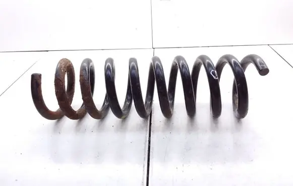 Mercedes-Benz E W210 Rear coil spring